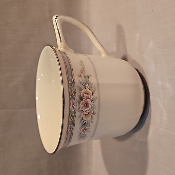 NEW Noritake Rothschild 7293 Flat Cup & Saucer Ivory China - Picture 7 of 16